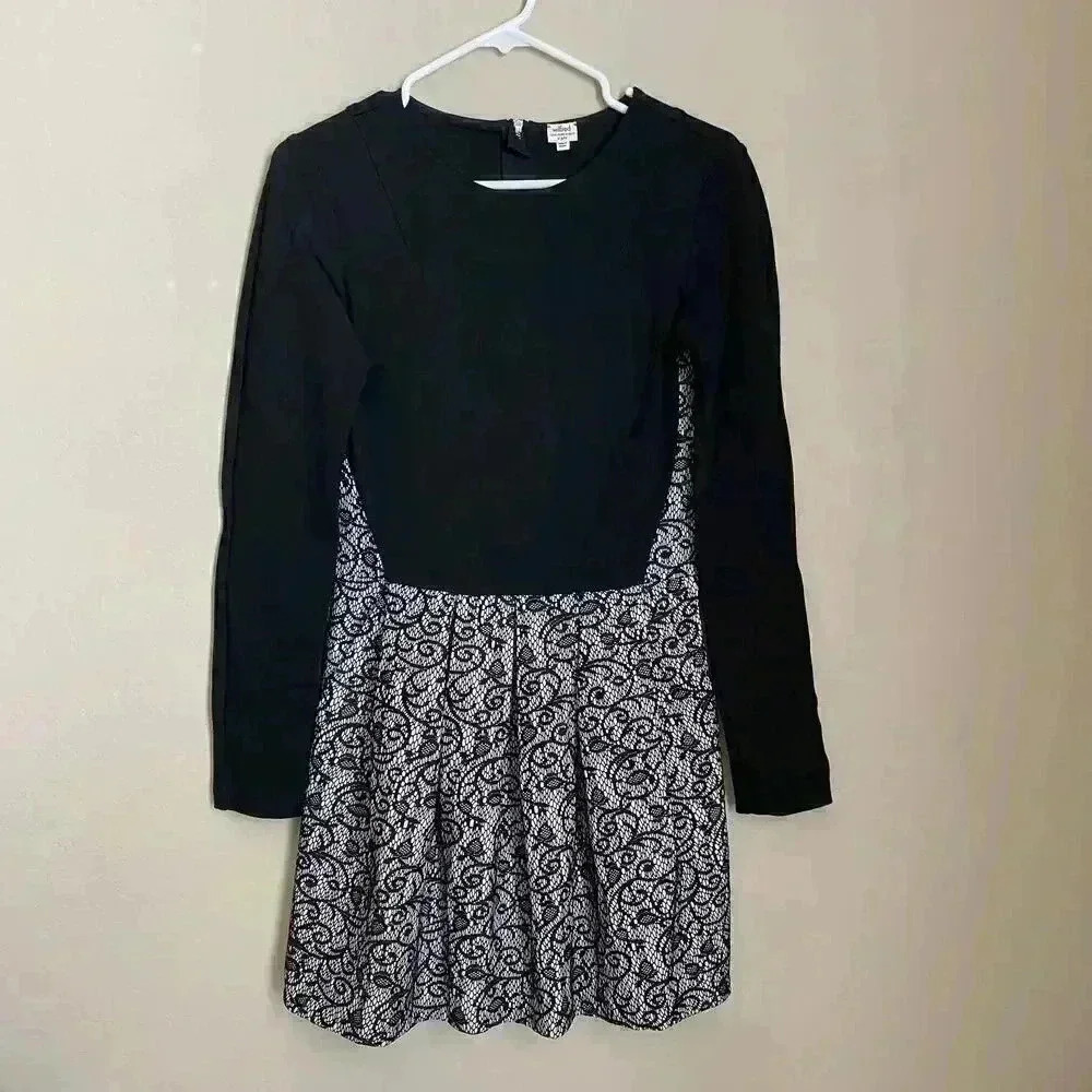 Aritzia Wilfred Black‎ Dress with Lace Skirt Size 8